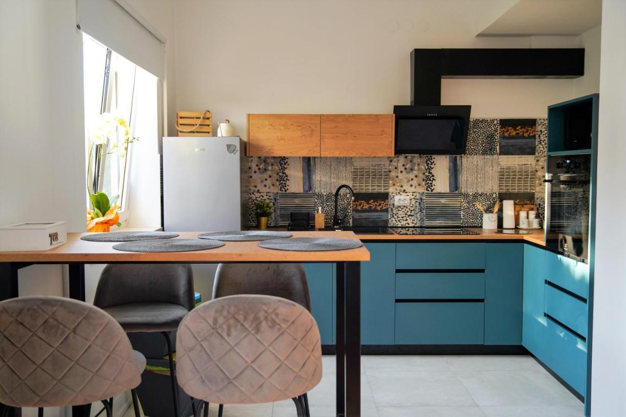 Stunning New Apartment In Centre Of Buzet Kültér fotó